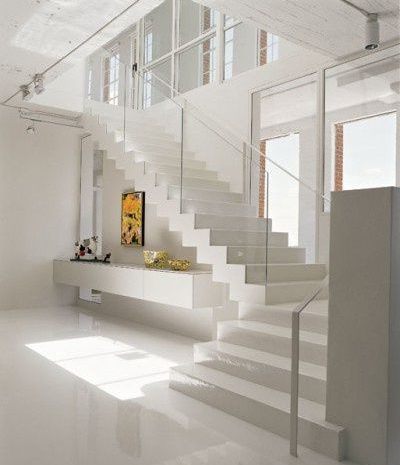 Decoración en blanco escaleras decoradas en blanco